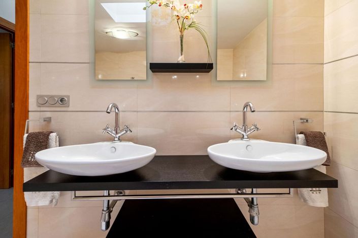 Image No.13-4 Bed Villa for sale