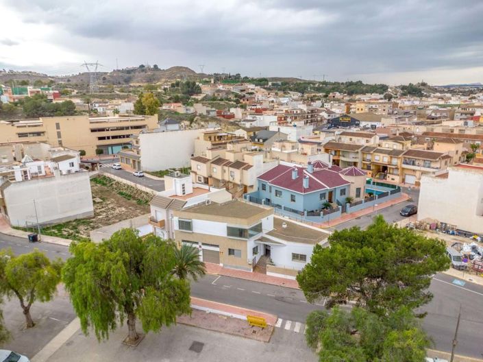 Image No.33-4 Bed Villa for sale