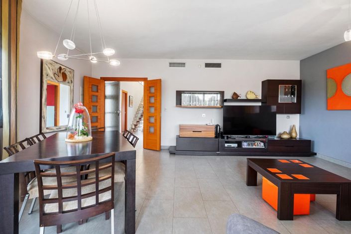 Image No.5-4 Bed Villa for sale