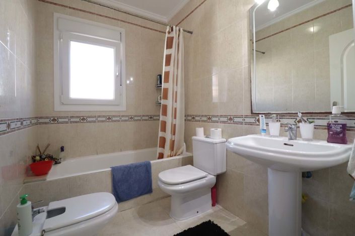 Image No.15-3 Bed Villa for sale