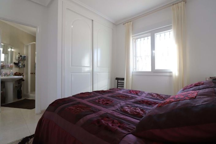 Image No.17-3 Bed Villa for sale