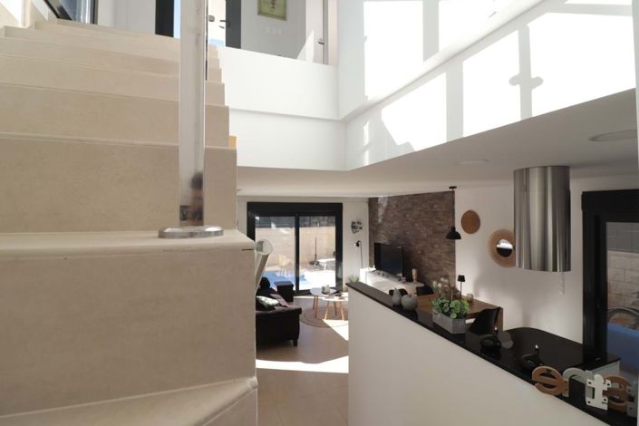 Image No.10-3 Bed Villa for sale