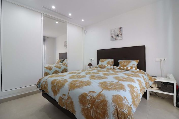 Image No.11-3 Bed Villa for sale