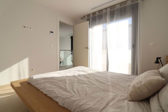 Image No.16-3 Bed Villa for sale