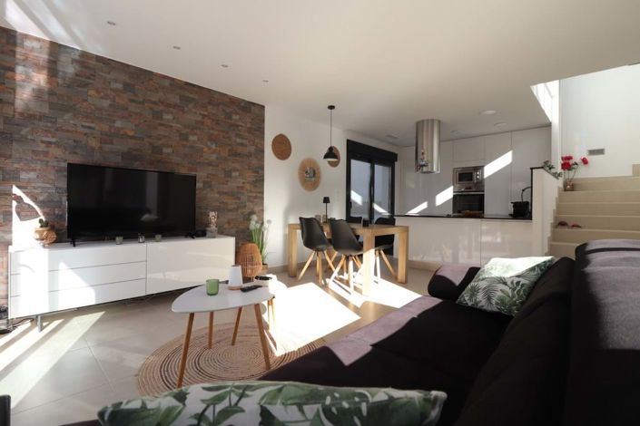 Image No.8-3 Bed Villa for sale