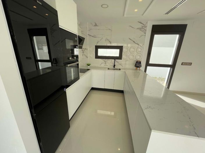 Image No.3-3 Bed Villa for sale