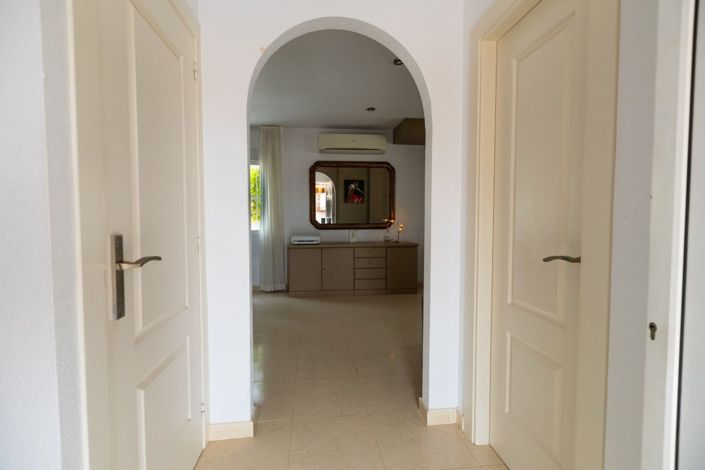 Image No.9-3 Bed Villa for sale