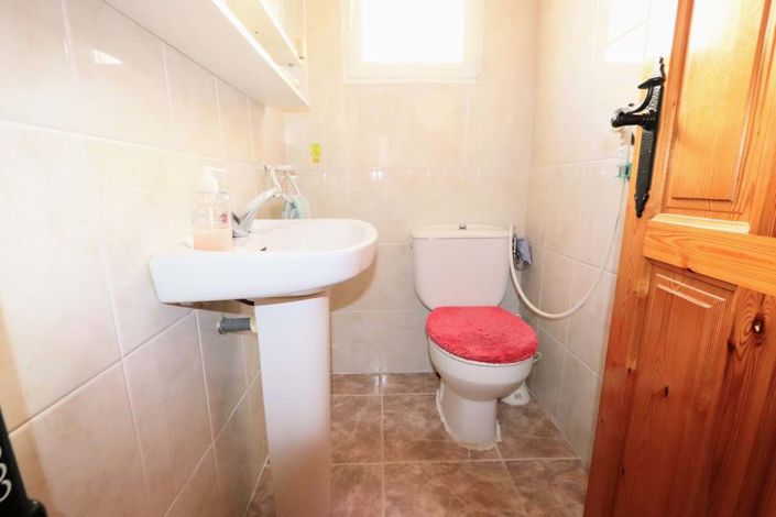 Image No.9-3 Bed Townhouse for sale