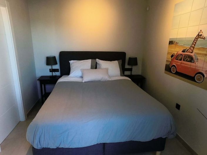 Image No.20-2 Bed Apartment for sale