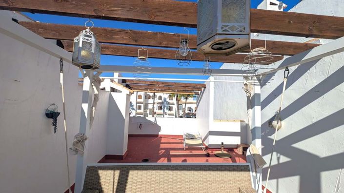 Image No.22-3 Bed Townhouse for sale