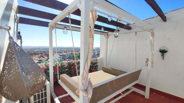 Image No.23-3 Bed Townhouse for sale