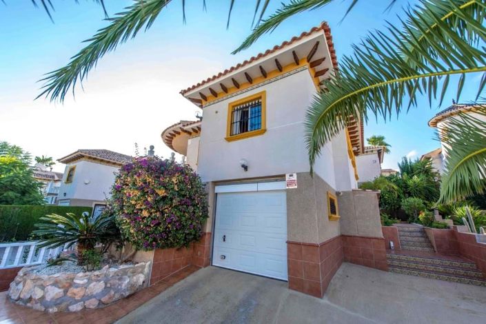 Image No.5-3 Bed Villa for sale