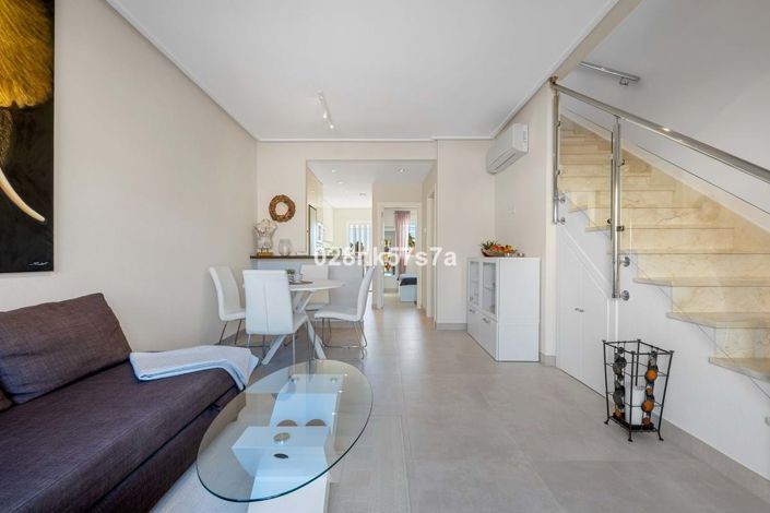 Image No.10-3 Bed Townhouse for sale