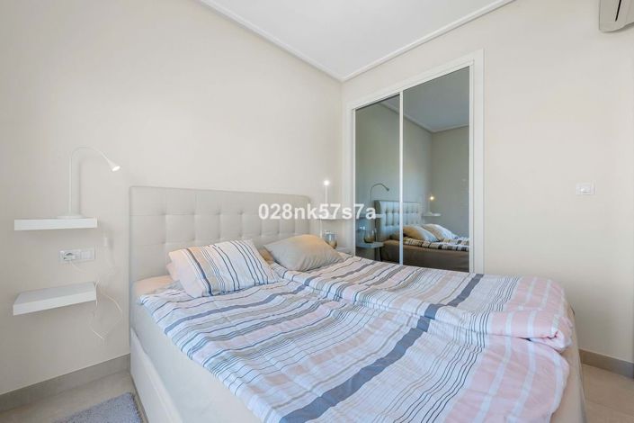 Image No.19-3 Bed Townhouse for sale