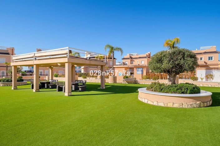 Image No.34-3 Bed Townhouse for sale