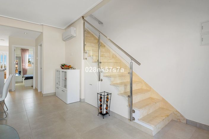 Image No.9-3 Bed Townhouse for sale