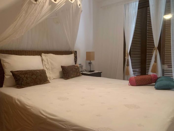 Image No.12-2 Bed Townhouse for sale