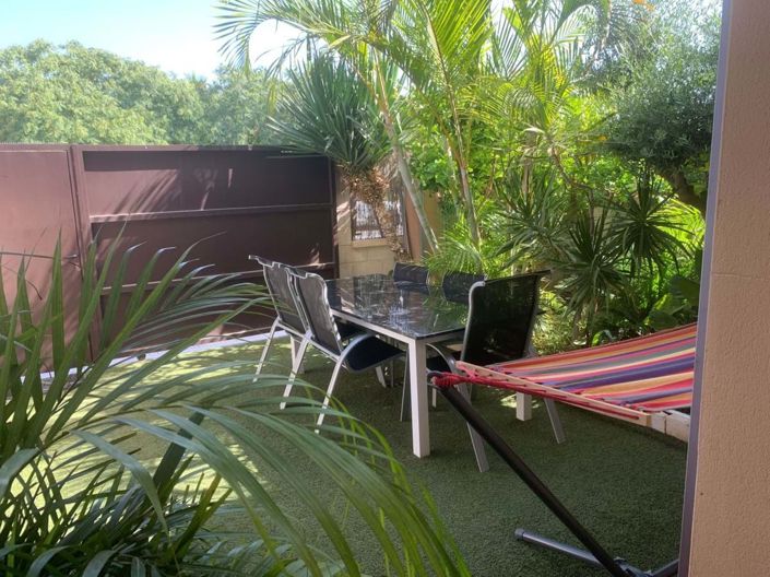 Image No.18-2 Bed Townhouse for sale