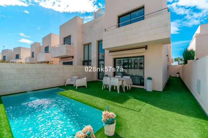 Image No.1-3 Bed Villa for sale