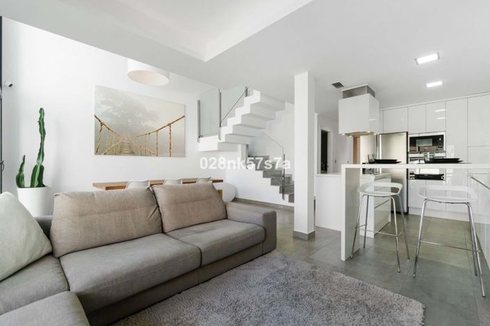 Image No.10-3 Bed Villa for sale