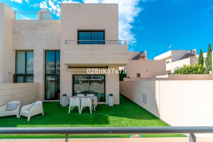 Image No.30-3 Bed Villa for sale