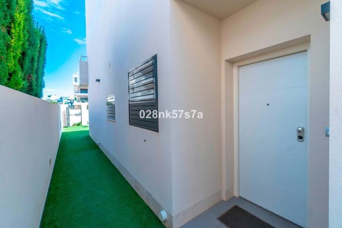 Image No.35-3 Bed Villa for sale