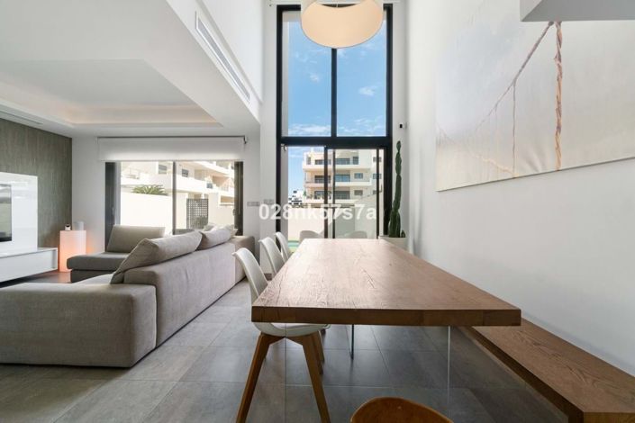 Image No.9-3 Bed Villa for sale