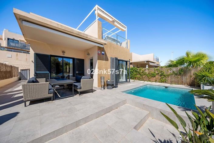 Image No.4-3 Bed Villa for sale