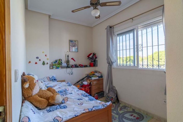 Image No.9-3 Bed Townhouse for sale