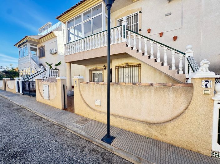 Image No.18-2 Bed Apartment for sale