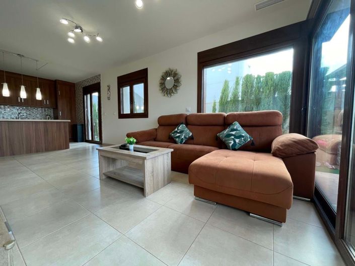 Image No.3-4 Bed Villa for sale