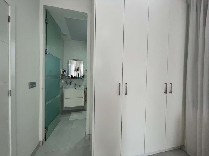 Image No.10-3 Bed Villa for sale