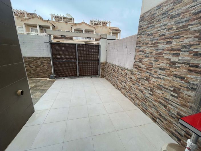 Image No.2-3 Bed Villa for sale