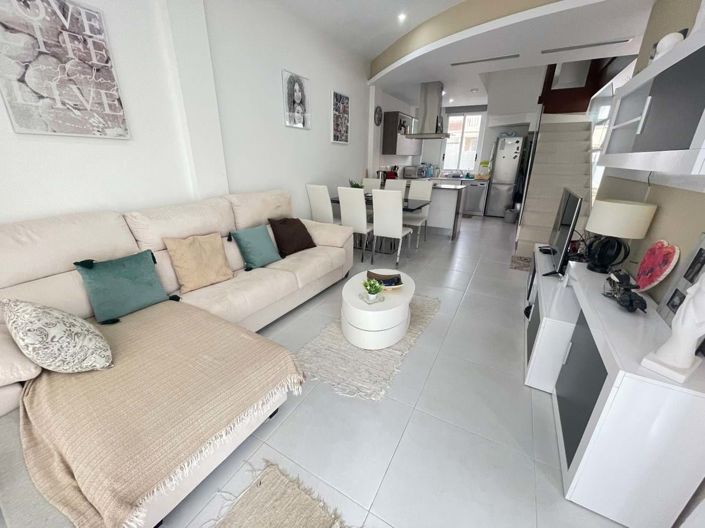 Image No.3-3 Bed Villa for sale