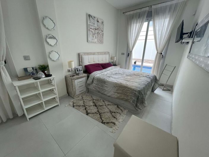 Image No.9-3 Bed Villa for sale