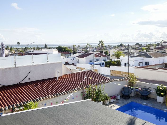 Image No.36-5 Bed Villa for sale