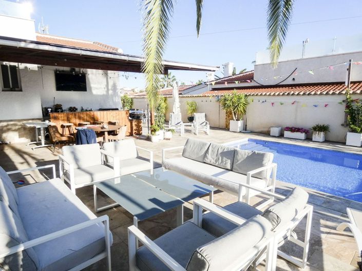 Image No.39-5 Bed Villa for sale