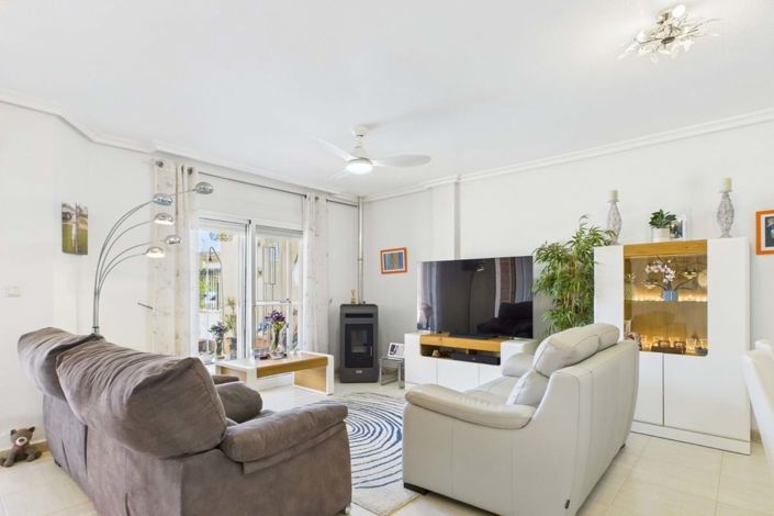 Image No.2-3 Bed Villa for sale