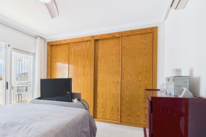 Image No.26-3 Bed Villa for sale