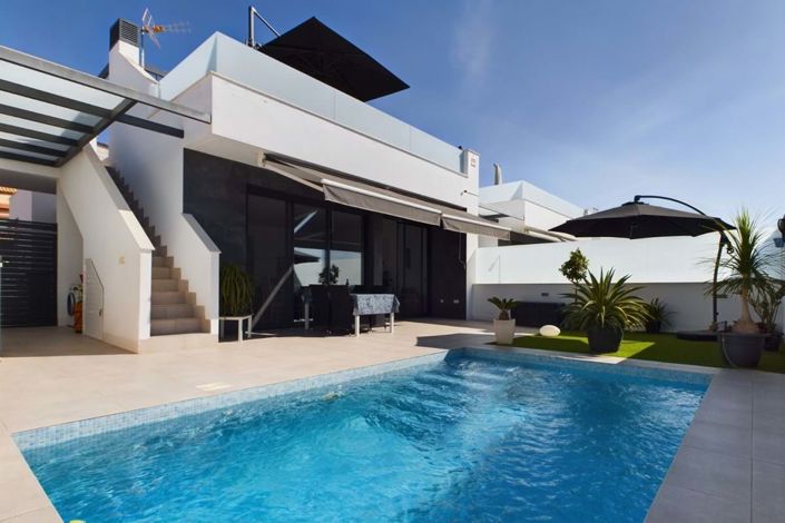 Image No.12-3 Bed Villa for sale