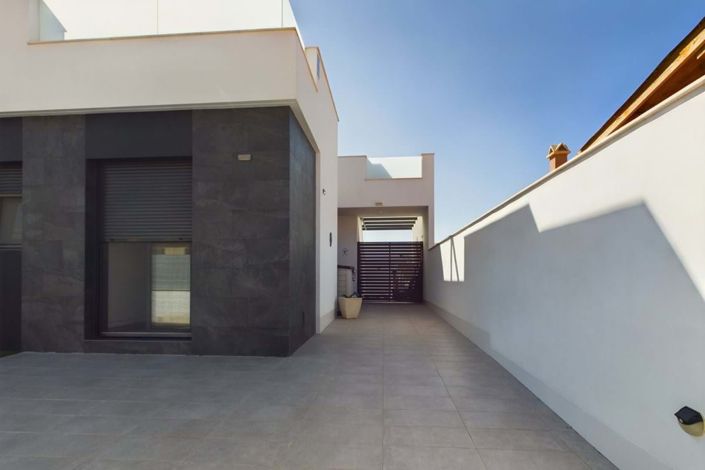 Image No.40-3 Bed Villa for sale