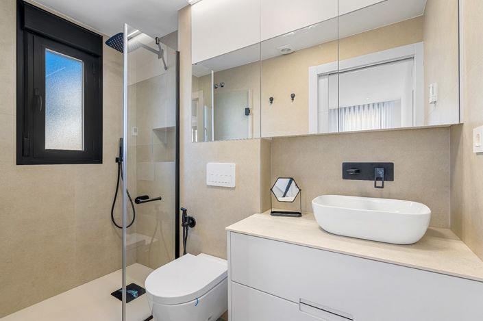 Image No.12-2 Bed Apartment for sale