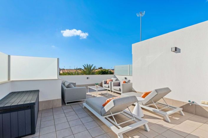 Image No.18-3 Bed Villa for sale