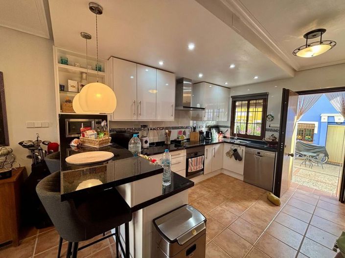 Image No.5-2 Bed Townhouse for sale