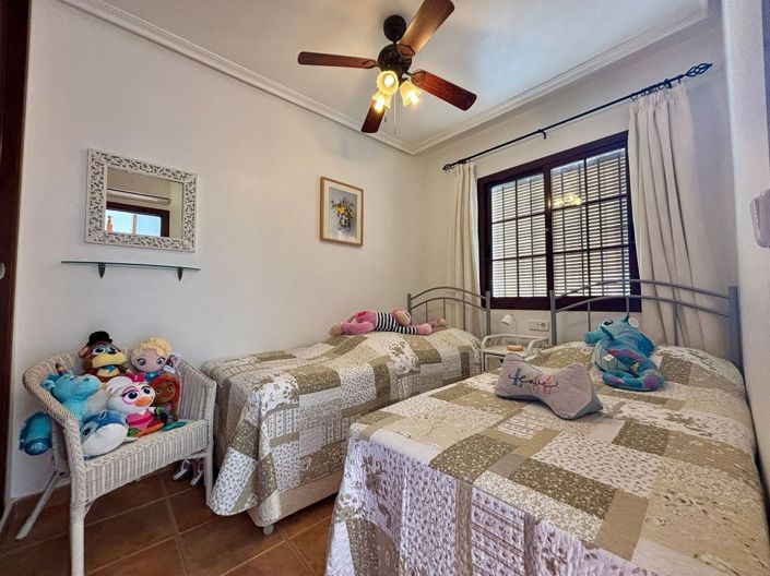 Image No.9-2 Bed Townhouse for sale