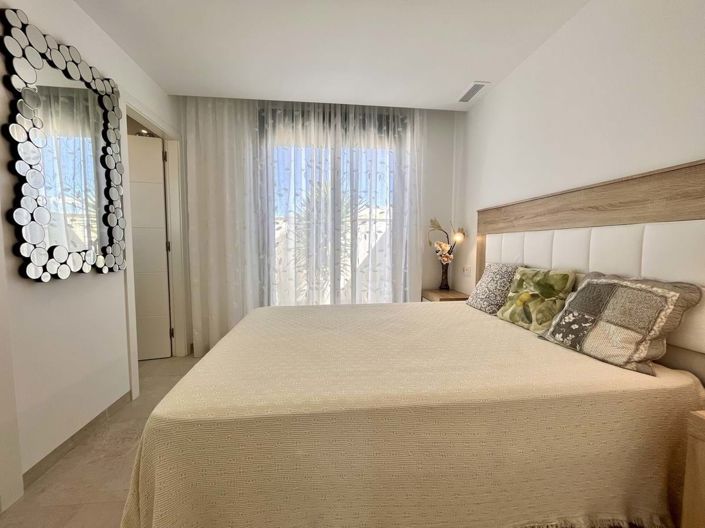 Image No.9-3 Bed Townhouse for sale