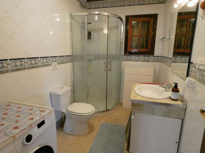 Image No.20-2 Bed Villa for sale