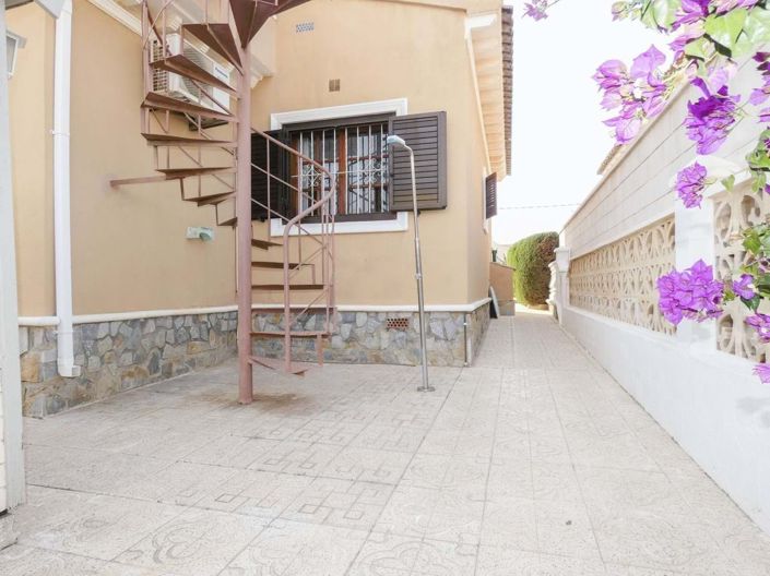 Image No.38-2 Bed Villa for sale