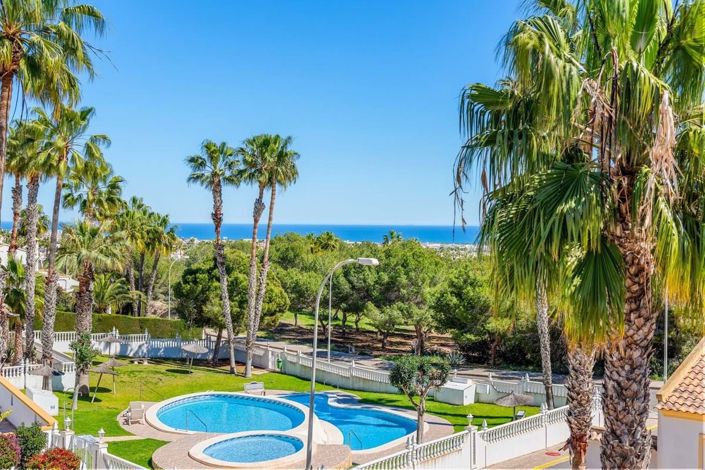 Image No.27-2 Bed Townhouse for sale