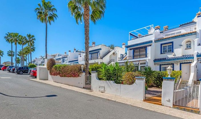 Image No.29-2 Bed Townhouse for sale